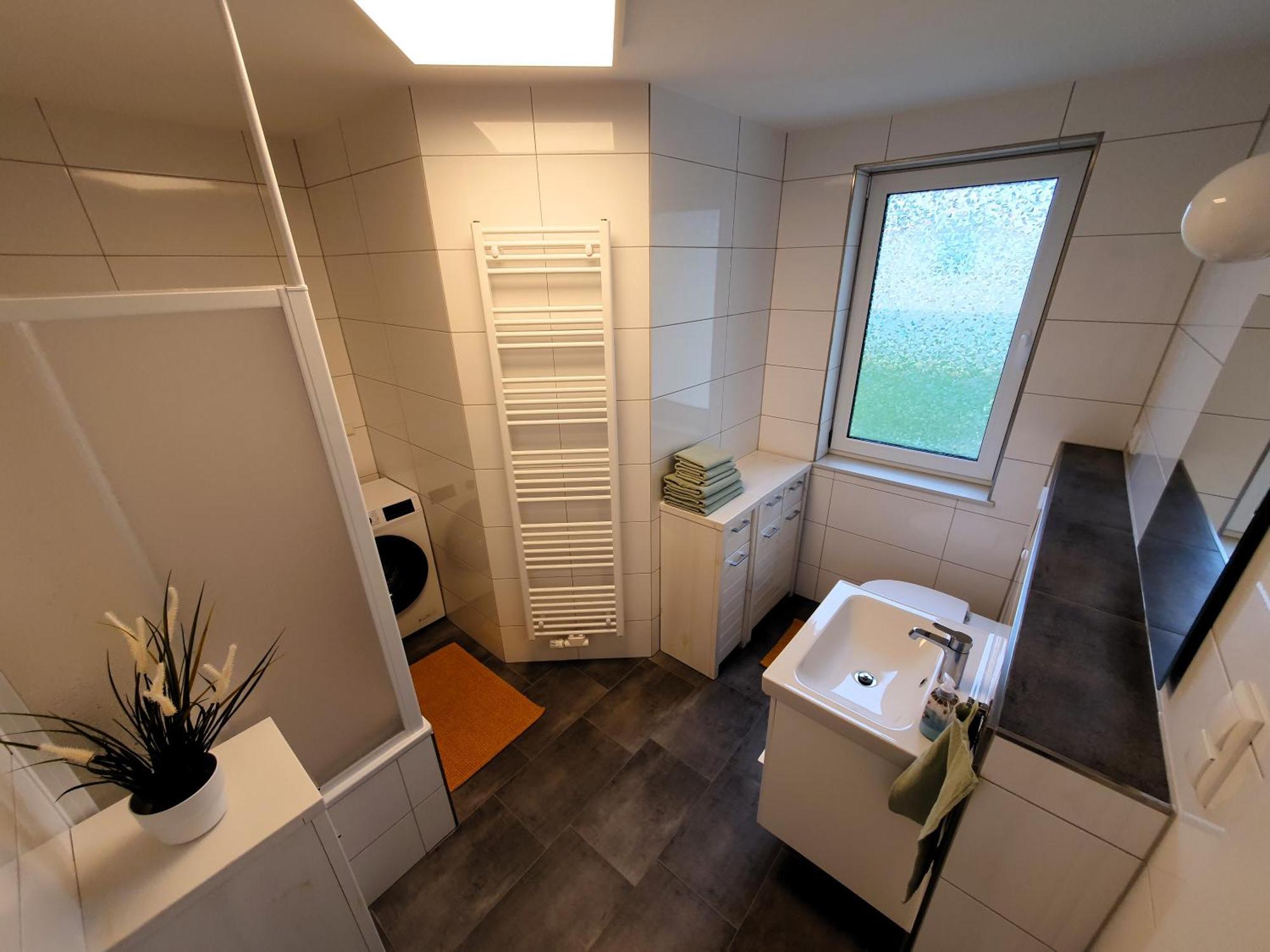 Radfreundliches Wohlfuehl-Apartment Mit Terrasse Und Parkplatz - Fewo Woody Schwerin  Esterno foto